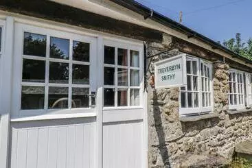 Hus på landet Treverbyn Smithy