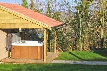 קוטג'' Ash Lodge