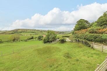 茅舍 Pen Bryn Llan