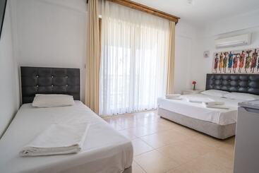 Hotel Karia Apart