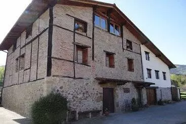 田舎風ホテル Agroturismo Y Apartamentos Ondarre