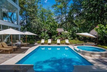 La Floresta Tarapoto Hostal