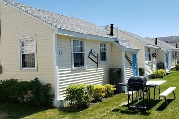 Little Miss Cottages