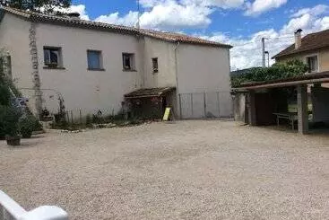 Pensión Les Fleurs Bleues