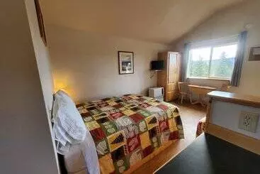 Mökkimajoitus Alaskan Spruce Cabins