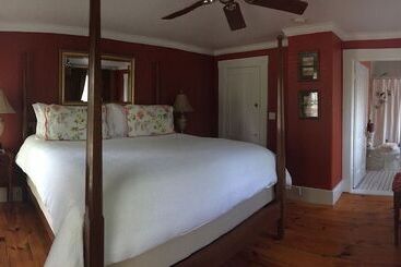 Bed and Breakfast Scotch Hill Inn