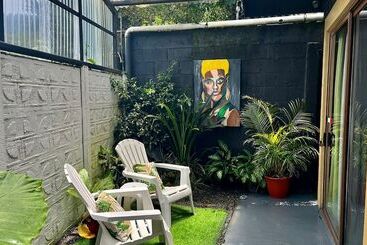 Freddys Place Bed And Breakfast