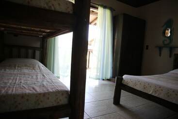 هتل Pousada Cantinho Do Rosa