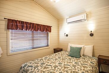 בית מלון כפרי Vines Rv Resort