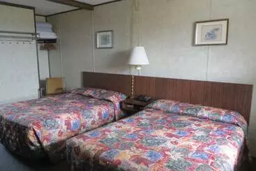 Adams Golden Acres Motel