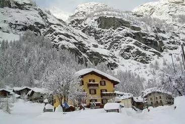 Hotelli Ristorante Paramont