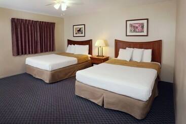 فندق على الطريق Matador Oceanfront Resort