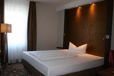 מוטל Parqéo Im A66