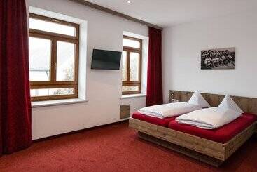 Pensão Gasthof Zum Hirsch