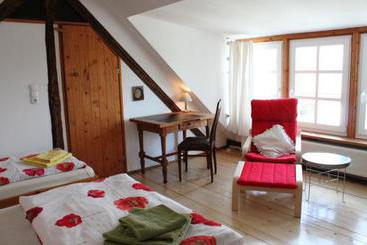 住宿加早餐  Das Lehmhaus Am Anger Pension