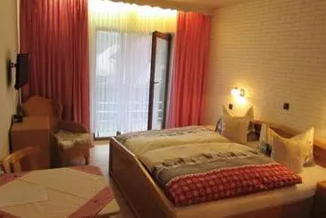 Пансион Gaestehaus Laubertal