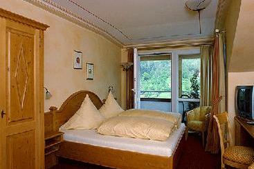 Hotelli Restaurant Bergfriedel