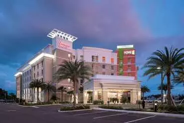 Hotelli Home2 Suites By Hilton Cape Canaveral Cruise Port, Fl