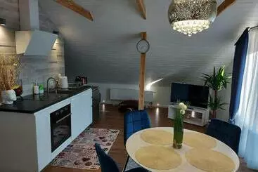 آپارتمان‌های توریست‌ها Apartments Milena