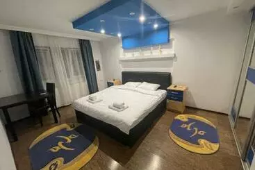 ツーリストアパートメント Apartament Retreat