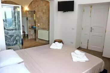 Aamiaismajoitus (B&B) Antares Rooms