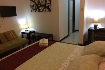 هتل Dream House Escazu