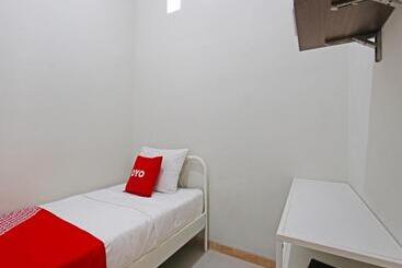 Hotel Oyo 91487 Ib Homestay Syariah