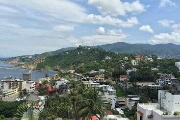 בית מלון כפרי Villas Luna Marina