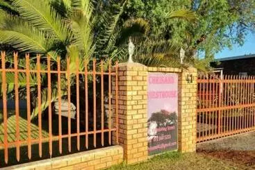 Pension  Chrisand Guesthouse