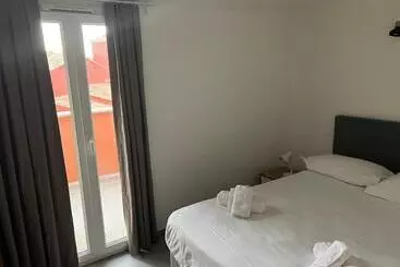 アパートホテル Tra Manna