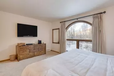 Pisos turísticos Riverside Condos C202 By Avantstay Condo Close To Downtown Town Park Ski Lift 8