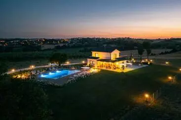 Aamiaismajoitus (B&B) Agri Relais Ventisettegradi