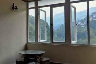 דירות לתיירים 3 Bedroom House Near Gangtok