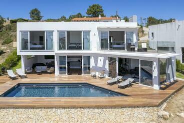 דירות לתיירים Arrifana Lake House   Premium Views