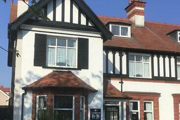 مبيت وإفطار Southbourne Guest House