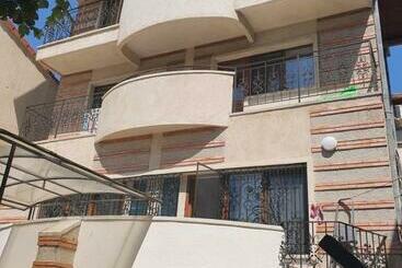 پانسیون Vila Boss