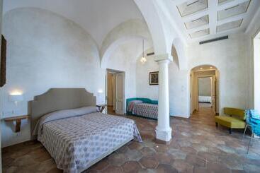 Жильё для туристов Amore Rentals Casa Volte Alte