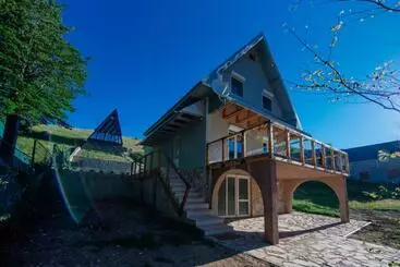 Turist apartmanları Stairway   Vučje