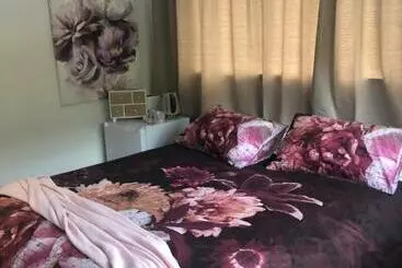 Aamiaismajoitus (B&B) Almost Heaven Bnb