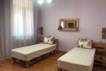 بنسيون Najaryan’s Family Guest House