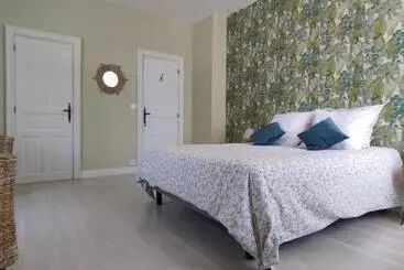 Aamiaismajoitus (B&B) Domaine Les Garrigues