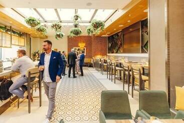 Otel West & Main Conshohocken Philadelphia, Tapestry Collection