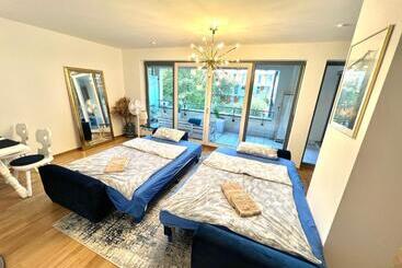 游客公寓 Zwei Zimmer Wohnung Im Stadtzentrum Mit Tiefgaragenplatz