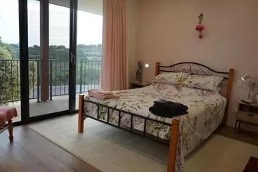 Wren Rise Bed & Breakfast