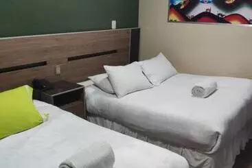 هاستل Hostal Naval