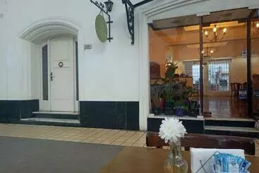 Casa Flora Bed And Breakfast