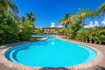 ツーリストアパートメント Luxury Condo   El Tigre Gated Community