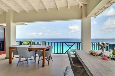 Appartamenti turistici Penthouse On The Bay In Chachacha Beach Apartments