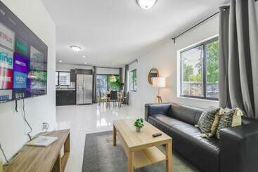 דירות לתיירים Awesome Duplex 3 Bedrooms 2 Bathrooms