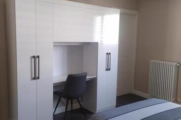 بنسيون Poste Rooms 28